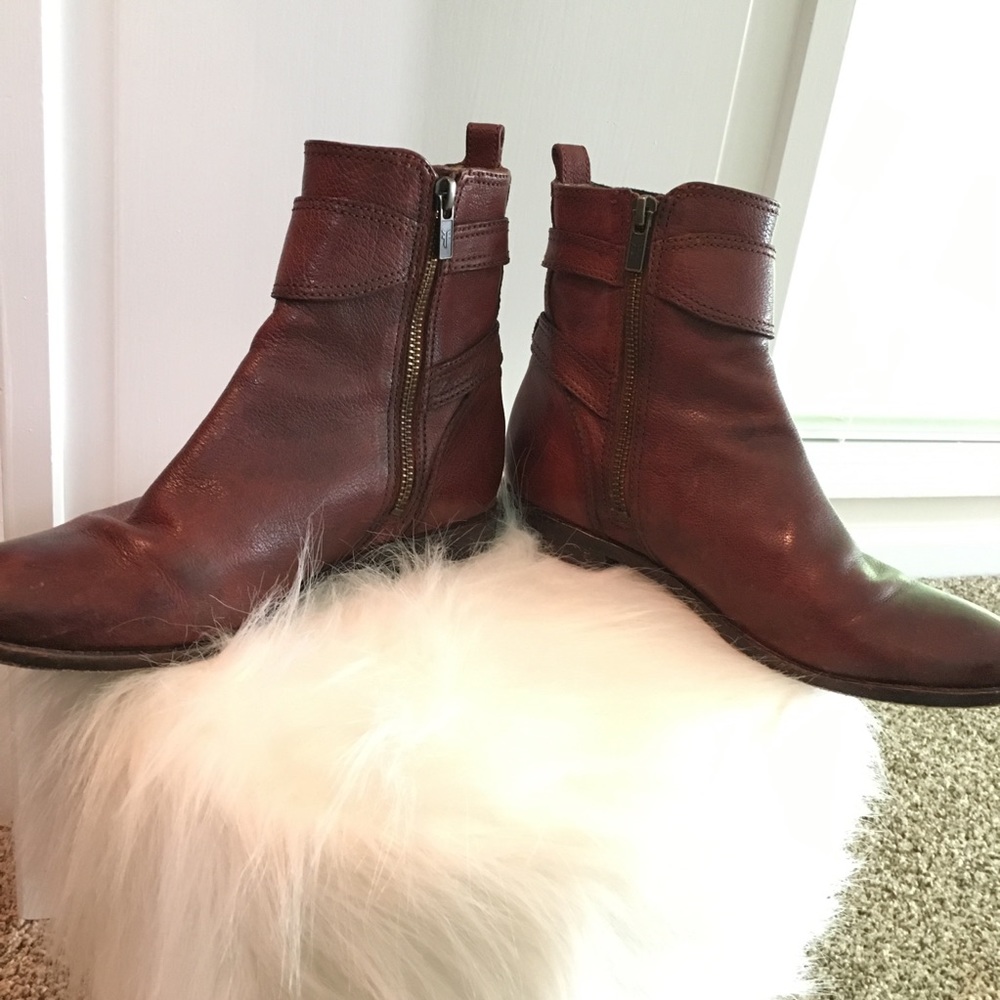 Frye boots 7 - Picture 3 of 6